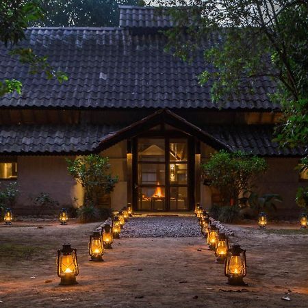 ไทเกอร์ ท็อป ฐารุ ลอดจ์ Hotel จิตวัน ภายนอก รูปภาพ