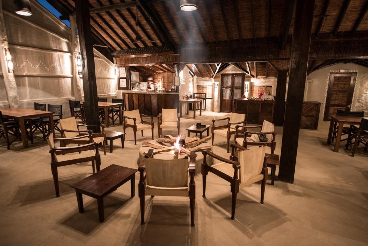ไทเกอร์ ท็อป ฐารุ ลอดจ์ Hotel จิตวัน ภายนอก รูปภาพ